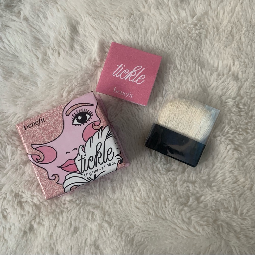 benefit tickle golden pink highlighter